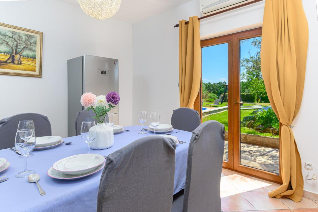 Villa Carla With Private Pool & Kids Playground - Pet Friendly Mutvoran Exterior foto